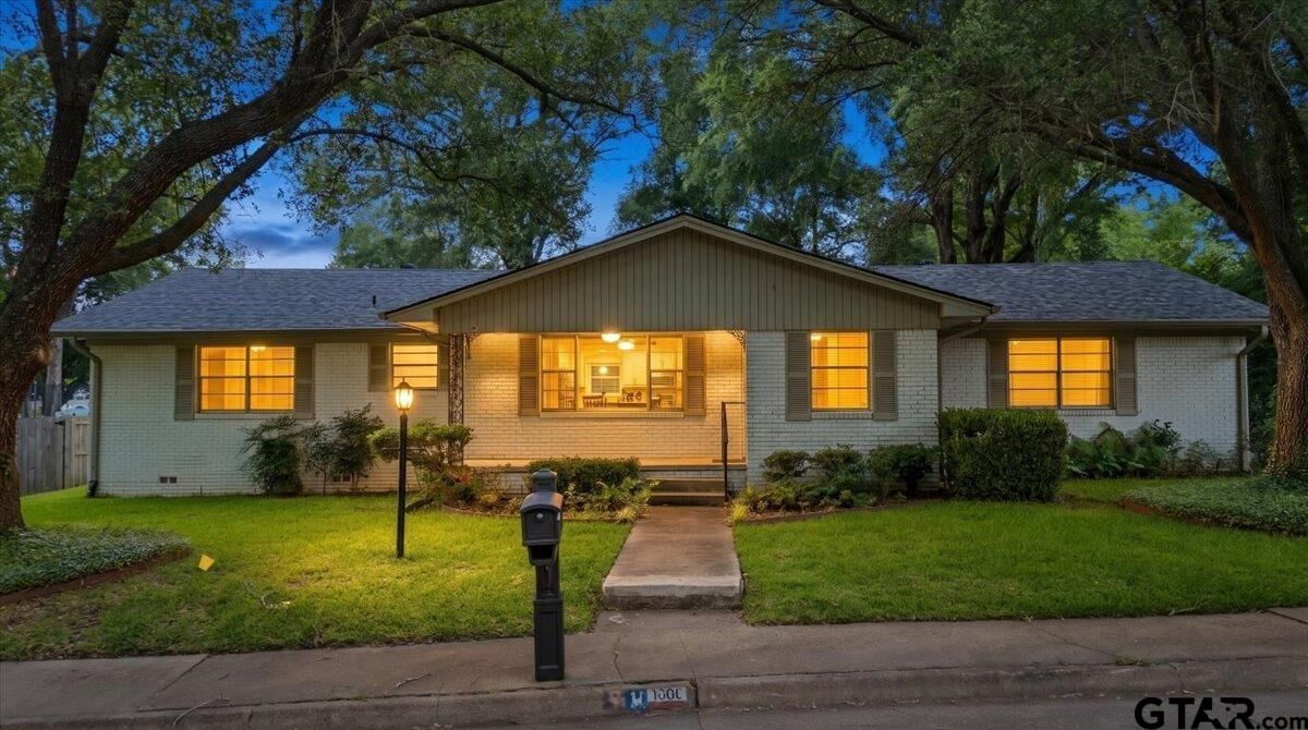 Property Photo: 1000 Westwood Dr TX 75654