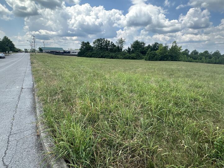 Property Photo:  101 Hendren Way  KY 40356 