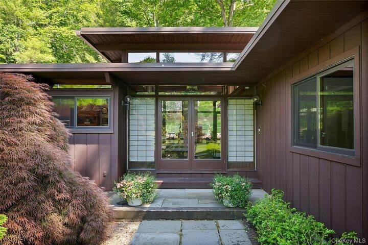 Property Photo: 65 Holly Place NY 10510