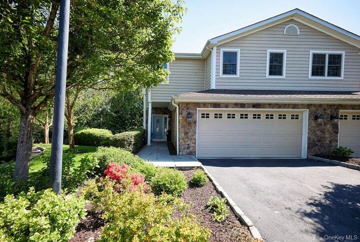 Property Photo:  1 Preserve Court  NY 10607 