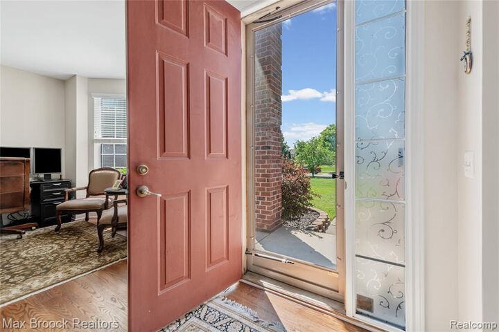 Property Photo:  1171 Cambria Drive  MI 48085 1294 