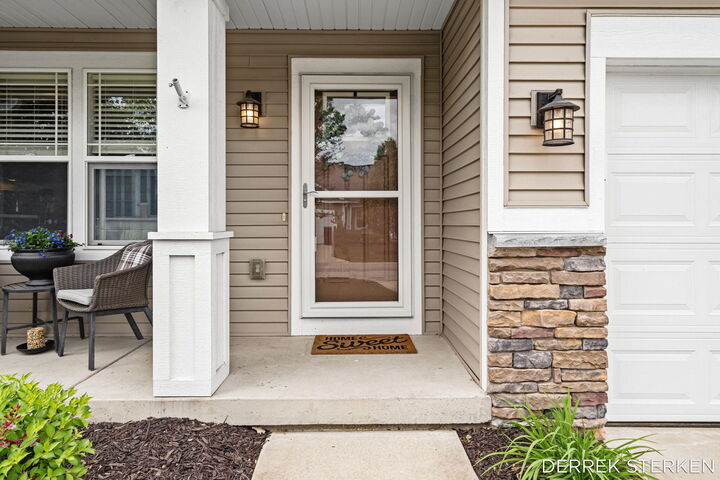 Property Photo: 2983 Raspberry Lane MI 49424