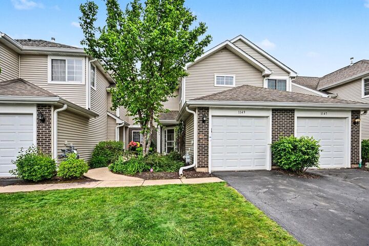 Property Photo: 1149 E Cambria Lane S IL 60148