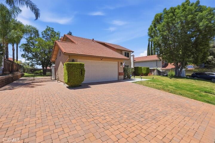 Property Photo:  210 Jesse Way  CA 92374 