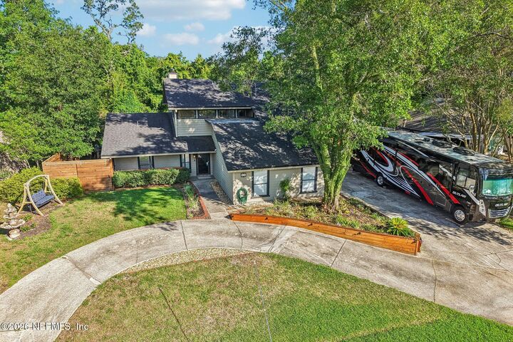 Property Photo: 514 Los Palmas Drive FL 32003