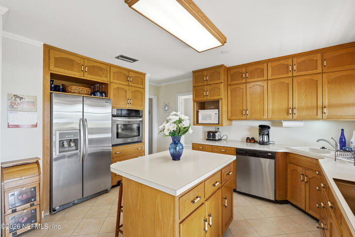 Property Photo:  8339 Concord Boulevard E  FL 32208 