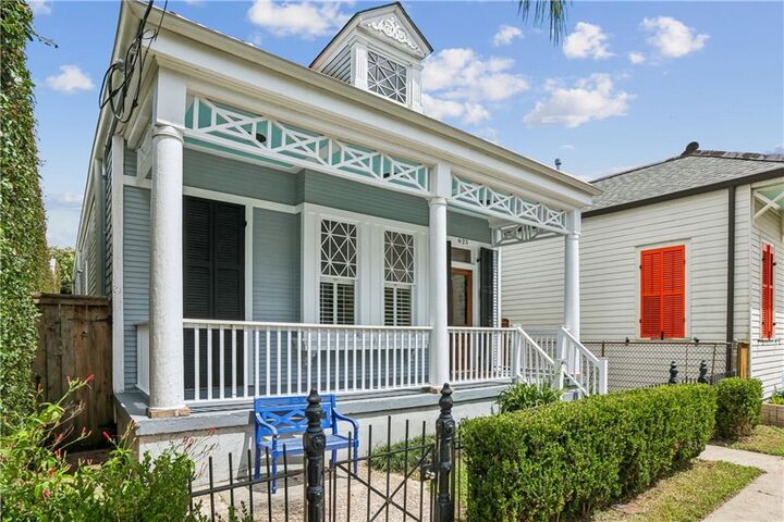 Property Photo:  625 Desire Street  LA 70117 