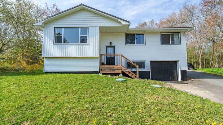 Property Photo:  2216 Sackville Drive  NS B4E 3C7 