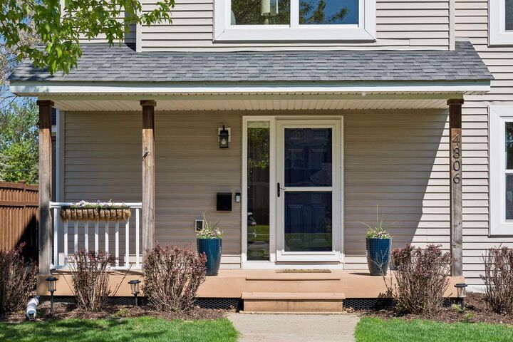 Property Photo:  4306 Zane Avenue N  MN 55422 