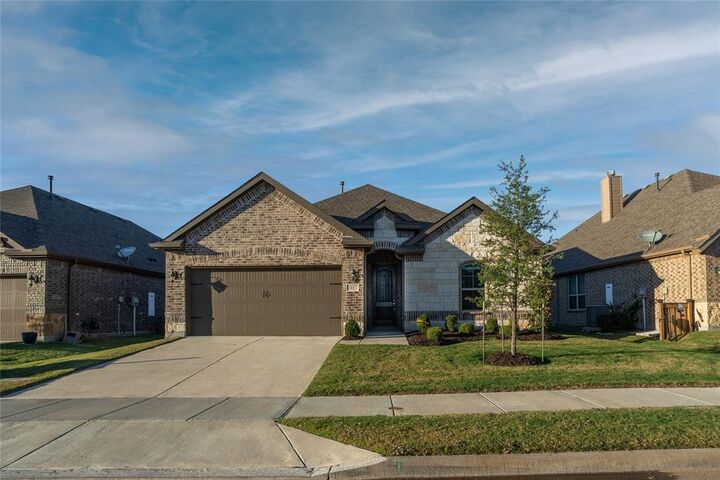 Property Photo: 1017 Lake Cypress Lane TX 75068