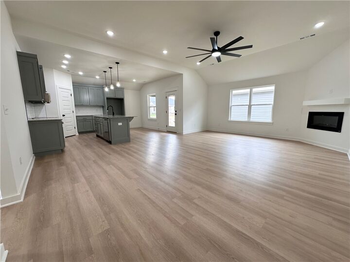Property Photo: 1724 Gerald Shay Road AR 72734