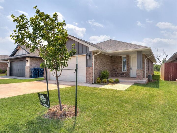 Property Photo:  2720 NW 199th Street  OK 73012 