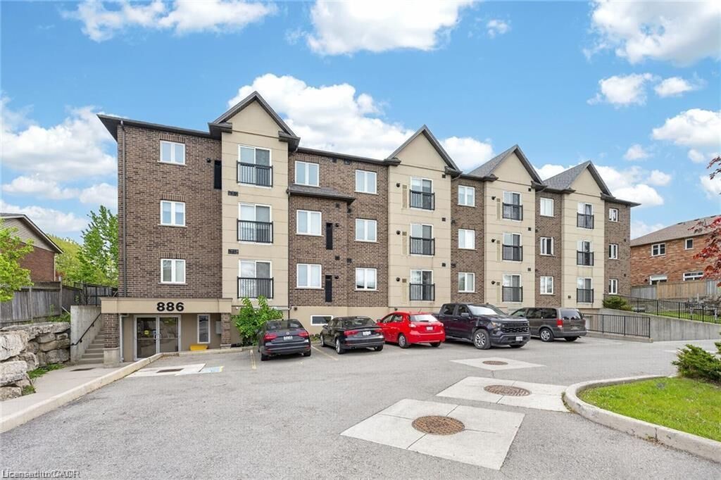 Property Photo:  886 Golf Links Road 204  ON L9K 1J8 