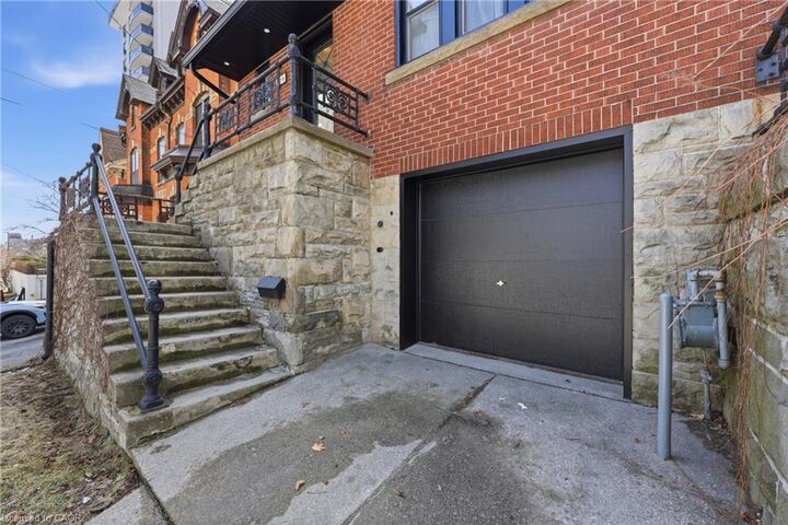 Property Photo:  129 Jackson Street W  ON L8P 1L8 