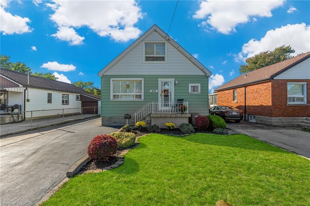 Property Photo:  379 Talbot Street  ON L8H 6T5 