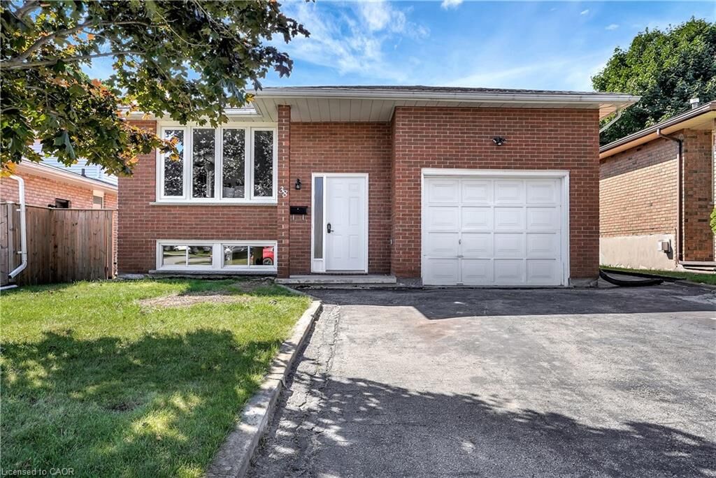 Property Photo:  38 Lorraine Drive B  ON N1R 6P6 