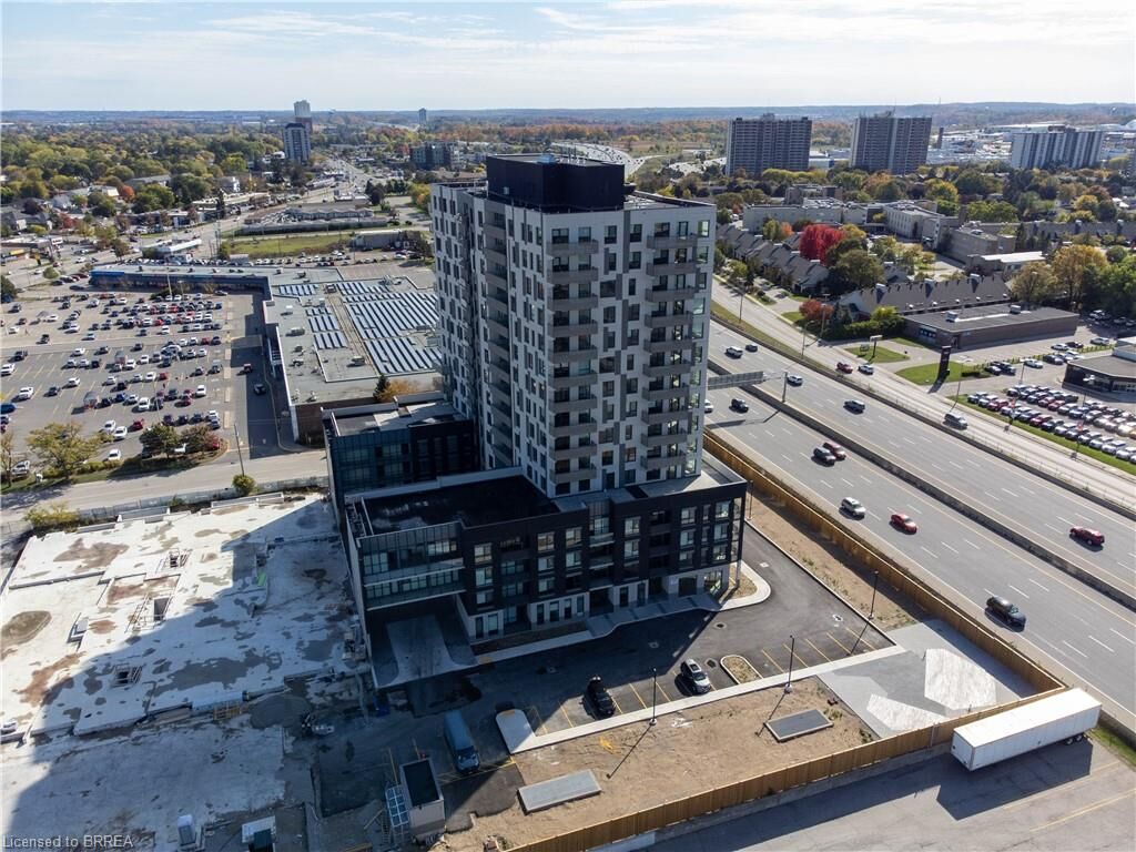Property Photo:  1333 Weber Street E 403  ON N2A 1C2 