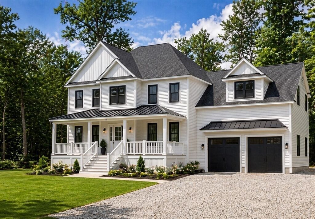 Property Photo:  32 Mendon St  MA 01568 