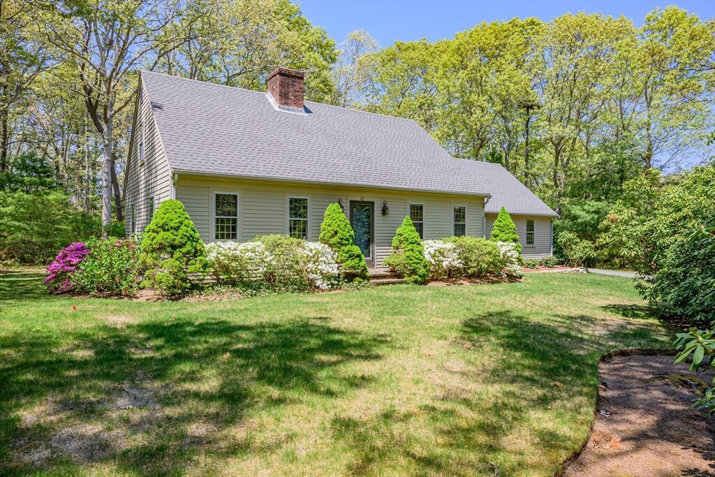 Property Photo:  43 Village Dr  MA 02537 