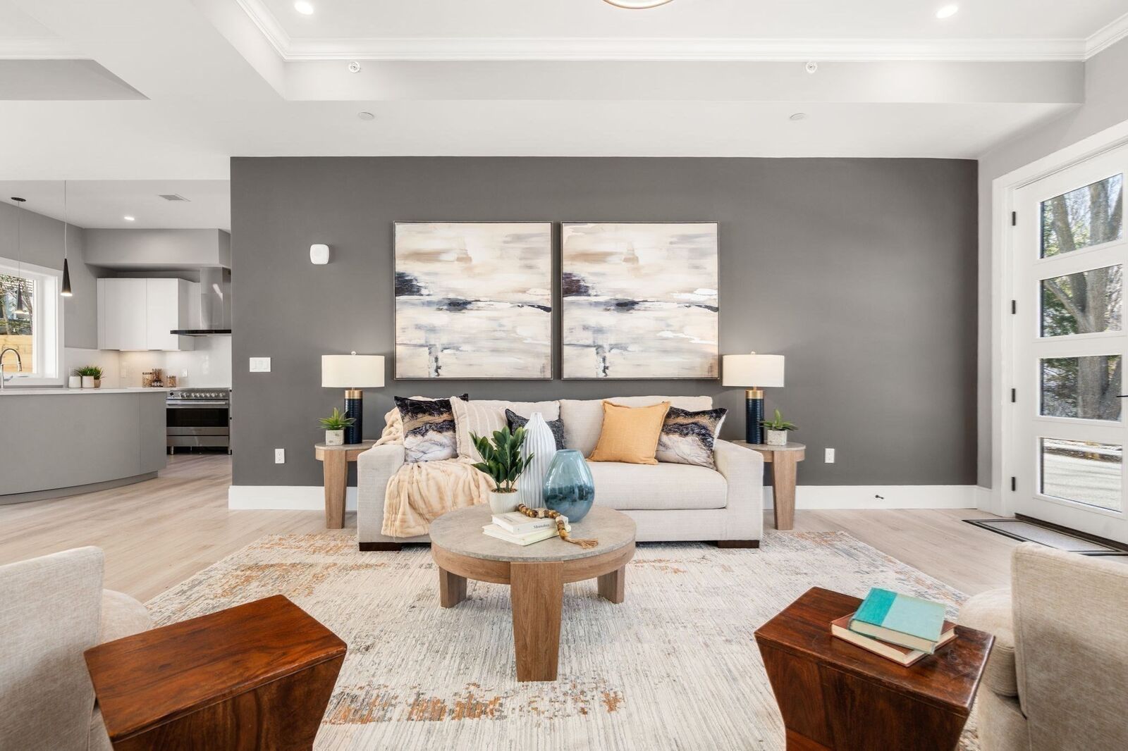 Property Photo:  28 Wilson Cir 28  MA 02461 