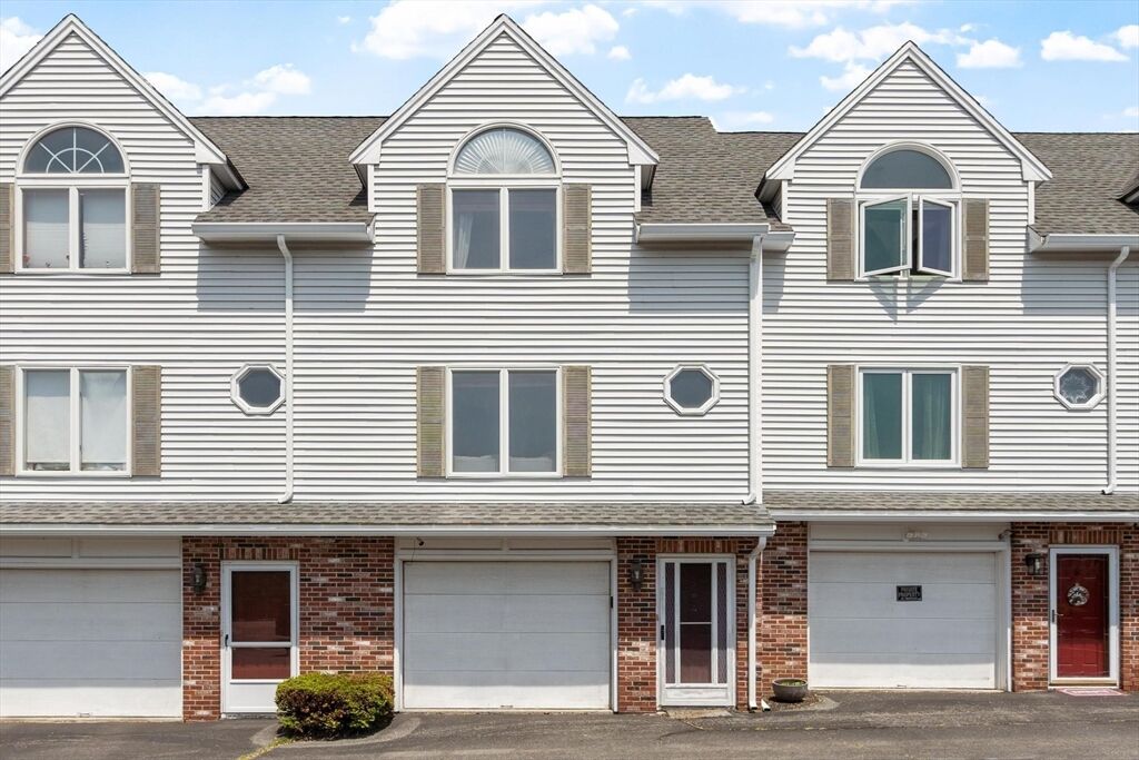 Property Photo:  246 Aiken Avenue 7  MA 01850 
