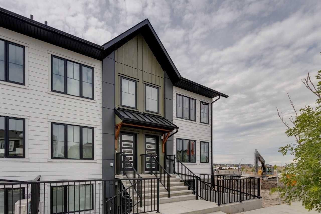 Property Photo:  40 Livingston Parade NE 202  AB T4B 3P6 