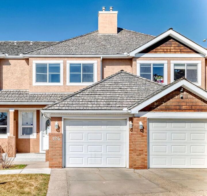 Property Photo:  124 Royal Manor NW  AB T3G 5T6 