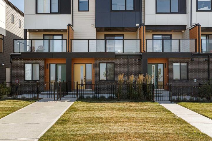 Property Photo:  8535 19 Avenue SE 409  AB T2A 7W8 