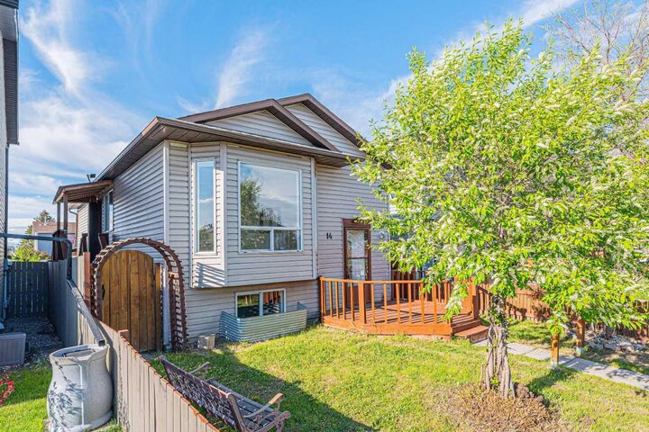 Property Photo: 14 Martindale Mews NE AB T3J 2V5