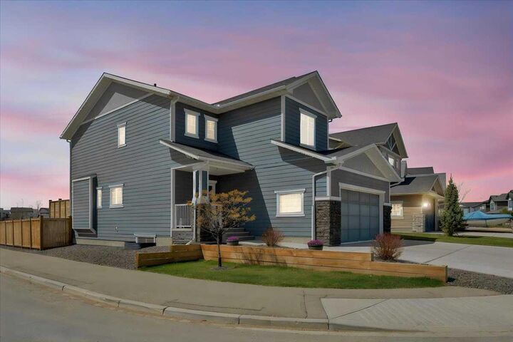 Property Photo:  133 Amery Crescent  AB T0M 0S0 