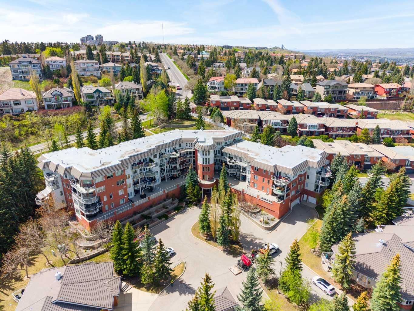 Property Photo: 200 Patina Court SW 205 AB T3H 4K9