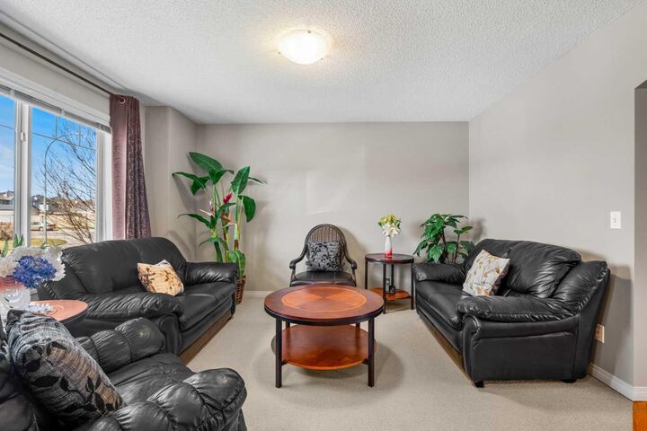 Property Photo: 83 Saddlebrook Gardens NE AB T3J 5M5