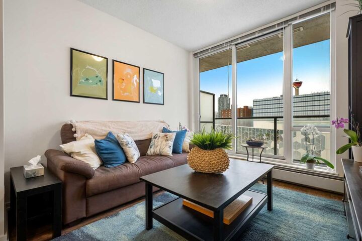 Photo de la propriété:  450 8 Avenue SE 1206  AB T2G 1T2 