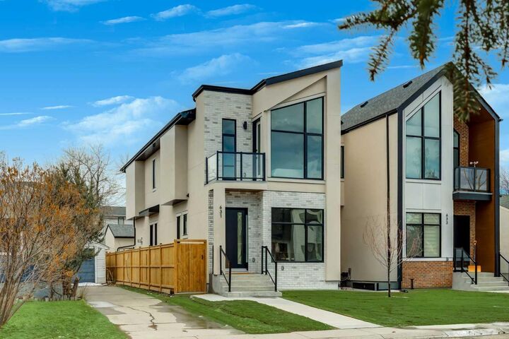 631 28 Avenue NW — photo 1