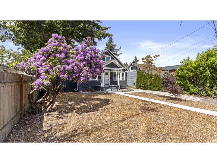 Property Photo: 4715 NE 100th Ave OR 97220