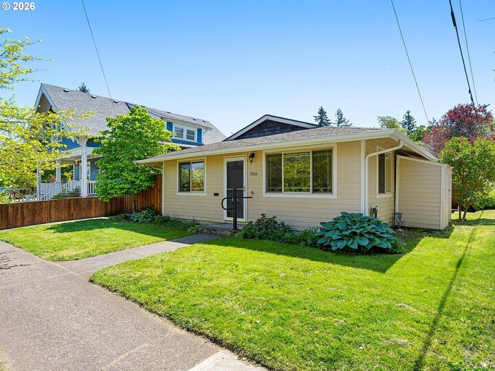 Property Photo: 7016 SE Harold St OR 97206