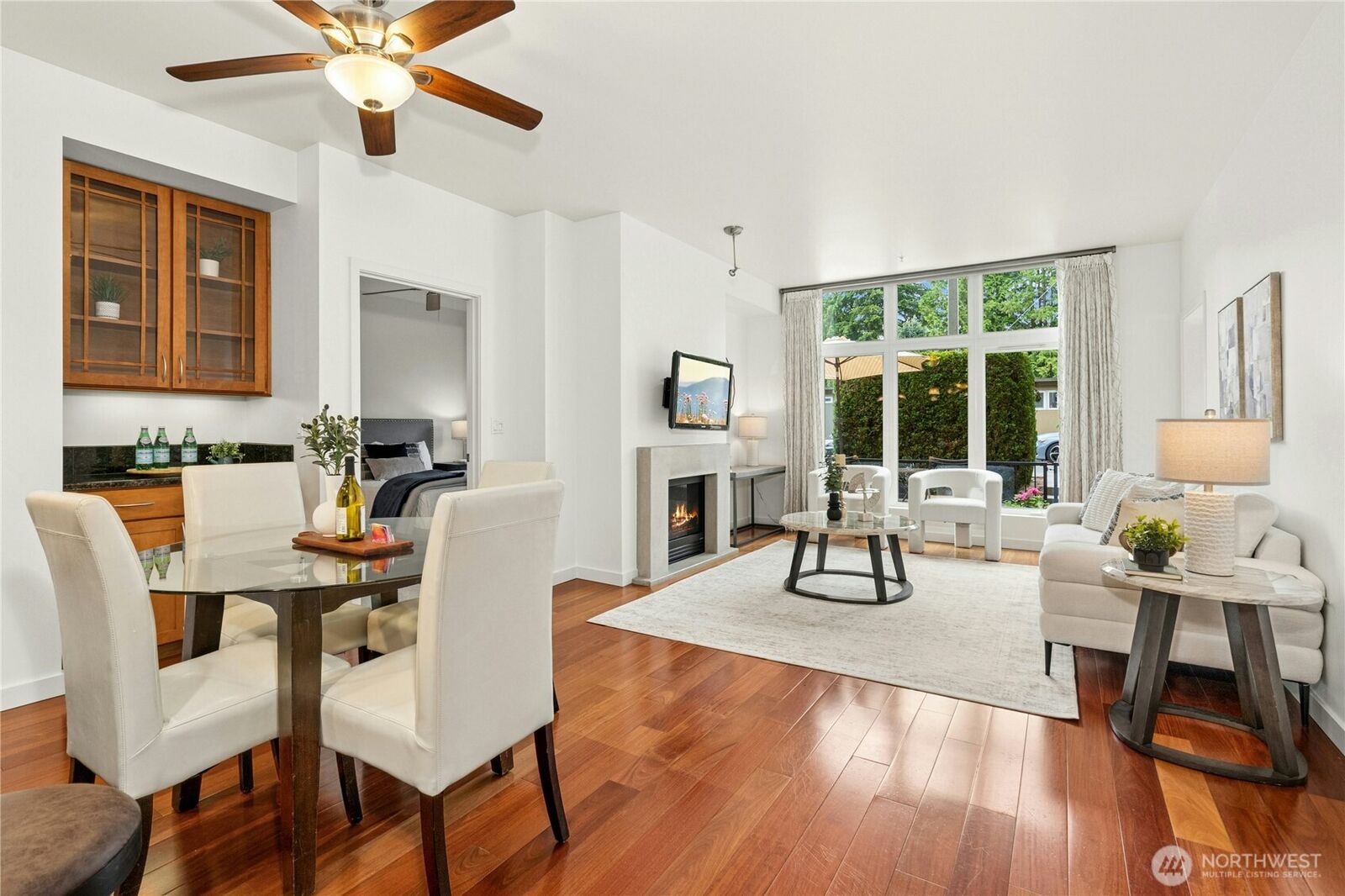 Property Photo:  150  102nd Avenue SE 105  WA 98004 