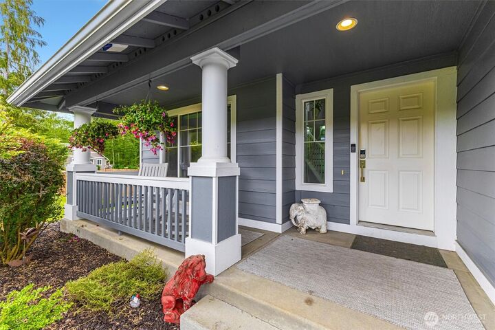 Property Photo:  22363  Summerleaf Lane  WA 98284 
