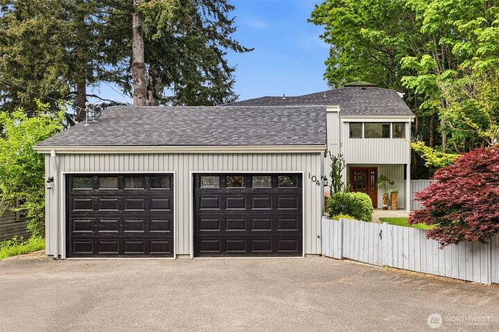 Property Photo: 104 SW 291st Street WA 98023