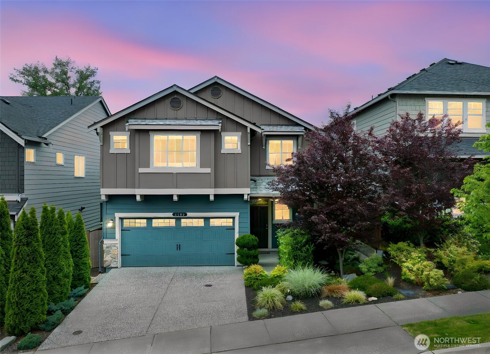 Property Photo:  3302  104th Avenue NE  WA 98258 