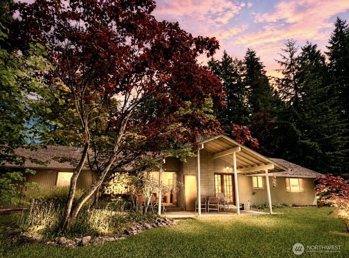 Property Photo: 2320 Lakemoor Drive SW WA 98512