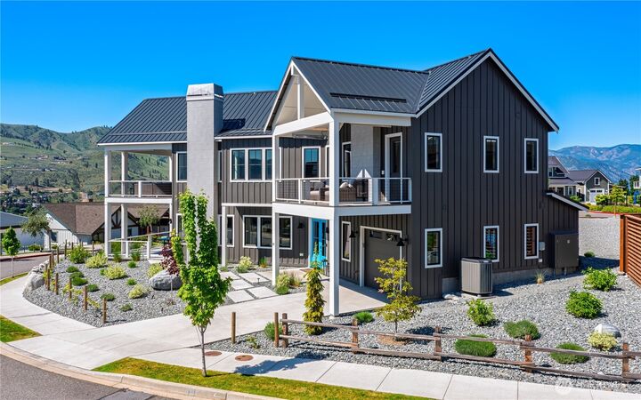 Property Photo:  391  Porcupine Lane  WA 98816 