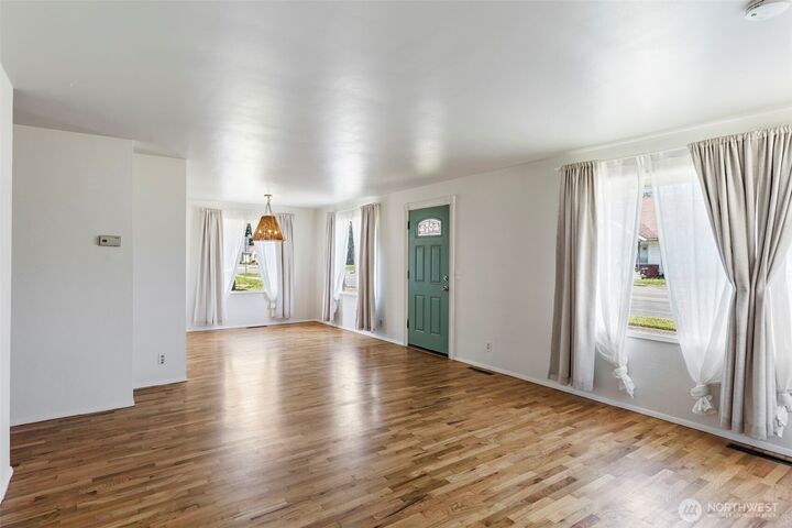 Property Photo:  1116 W 1st Street  WA 98531 
