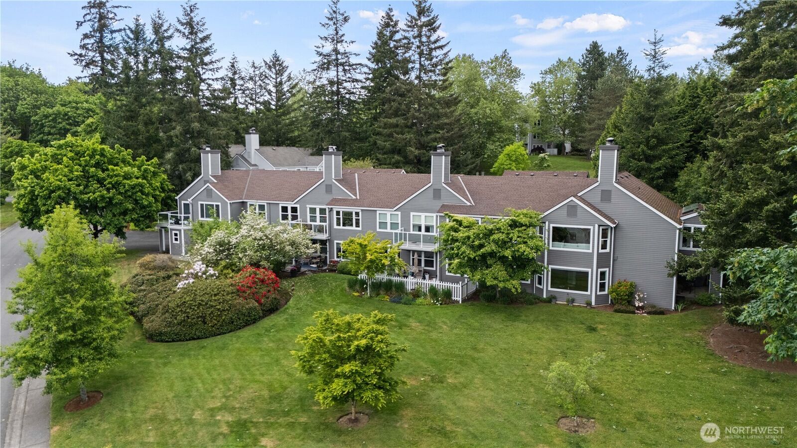 Property Photo:  4067  223rd Place SE 2026  WA 98029 