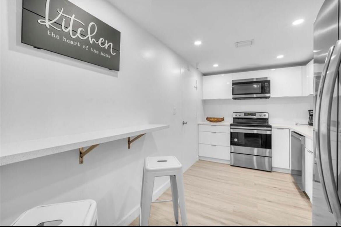 Property Photo:  4001 S Ocean Drive 7K  FL 33019 