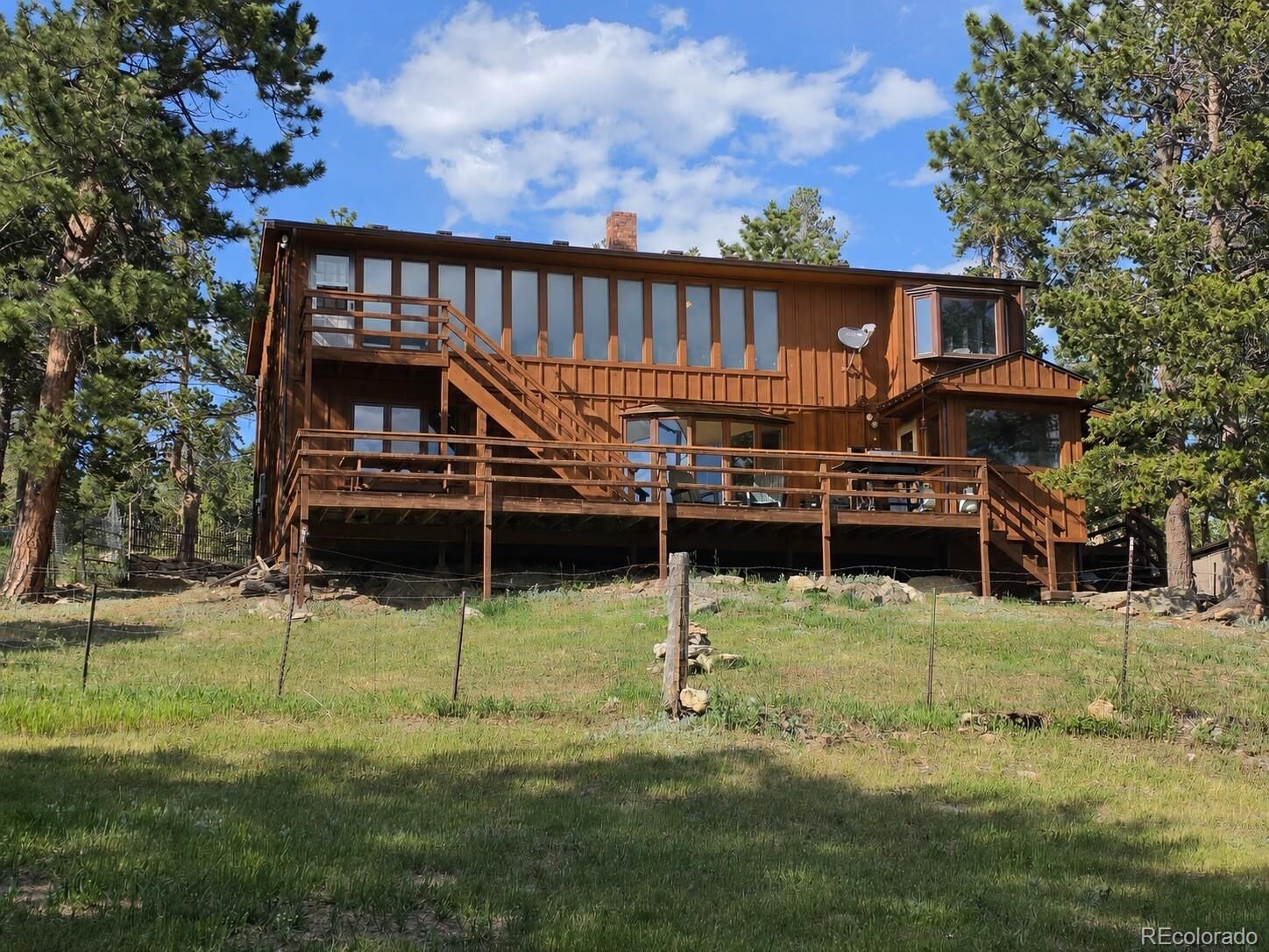 Property Photo: 26 Howe Court CO 80422