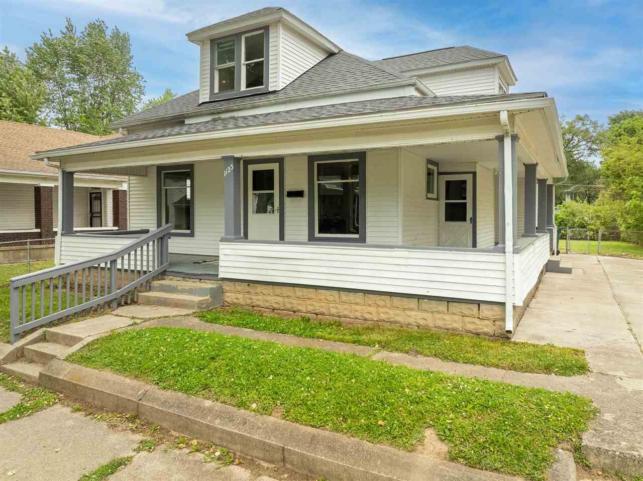 Property Photo:  1125 Hunt Street  IN 47374 