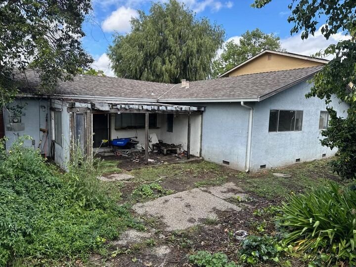 Property Photo: 3024 Via Del Sol CA 95132