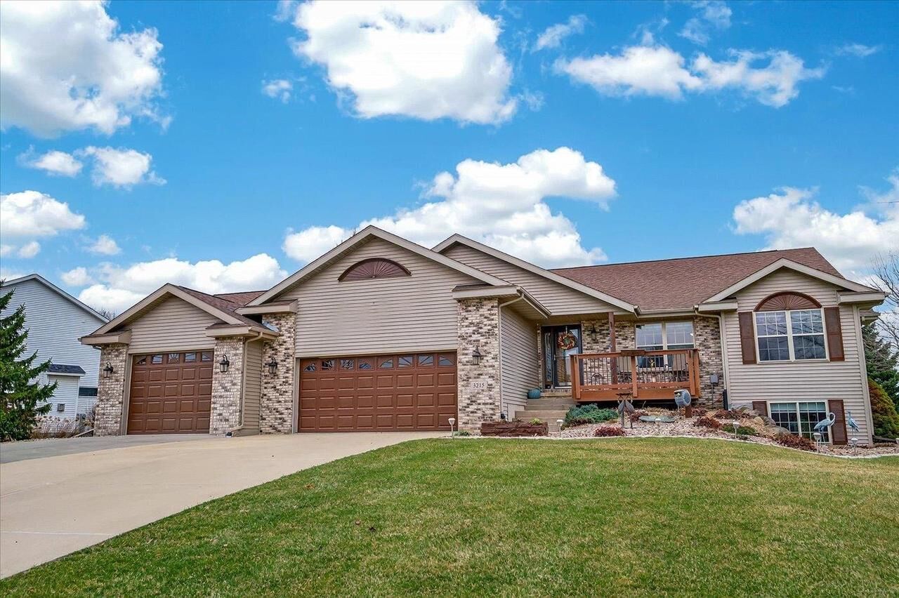 Property Photo: 3215 Conservancy Estates Lane WI 53590