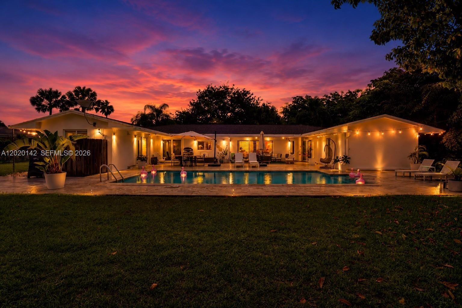 Property Photo: 13820 SW 73rd Ave FL 33158
